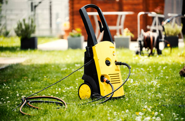 Best Gutter Cleaning  in Valley Center, KS